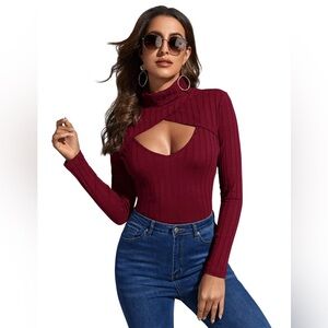 NWT SweatyRocks Long Sleeve Turtleneck Cut Out Front Ribbed Knit Top - Size: S